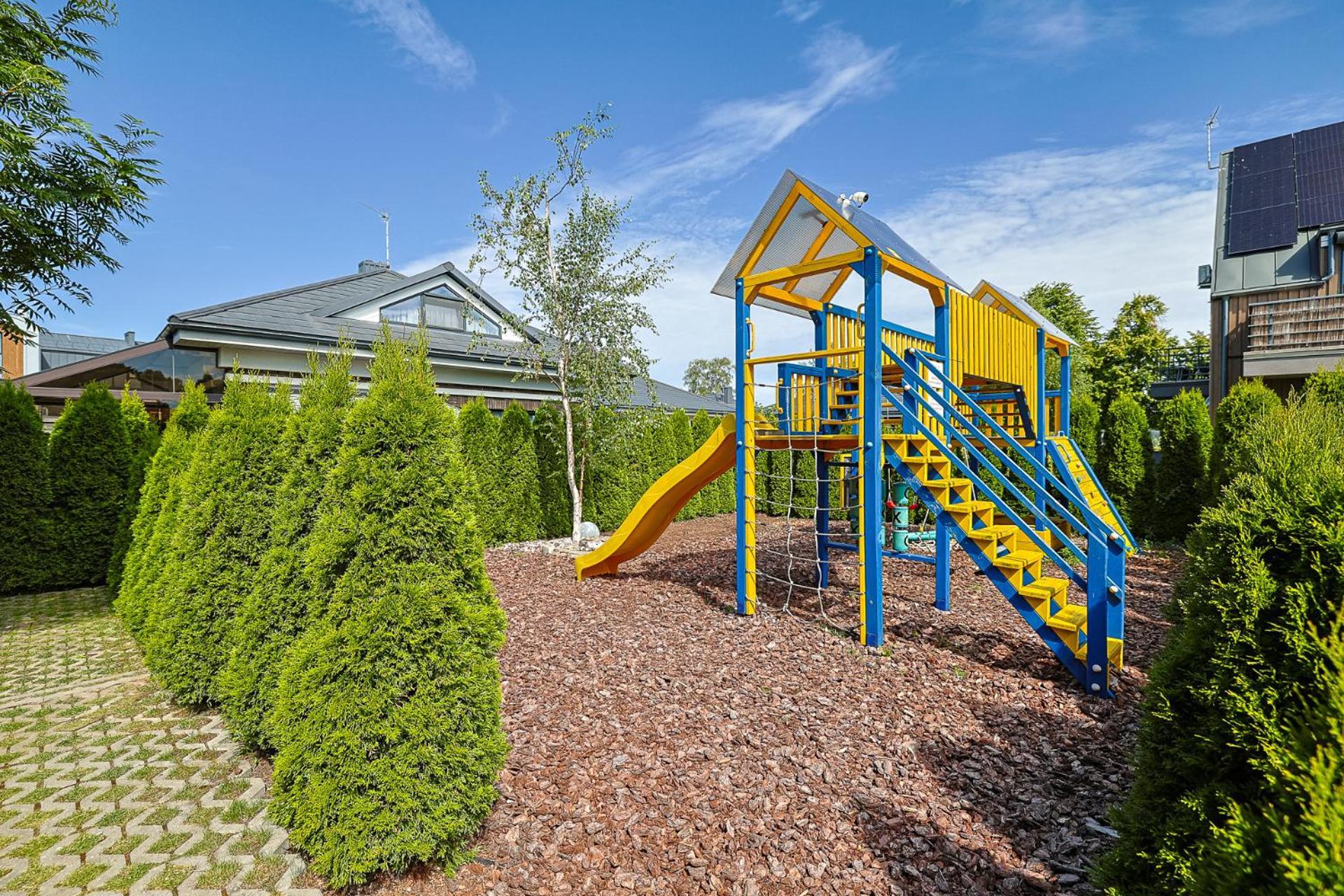 Green Shine Apartment, By Cohost Palanga Exterior photo
