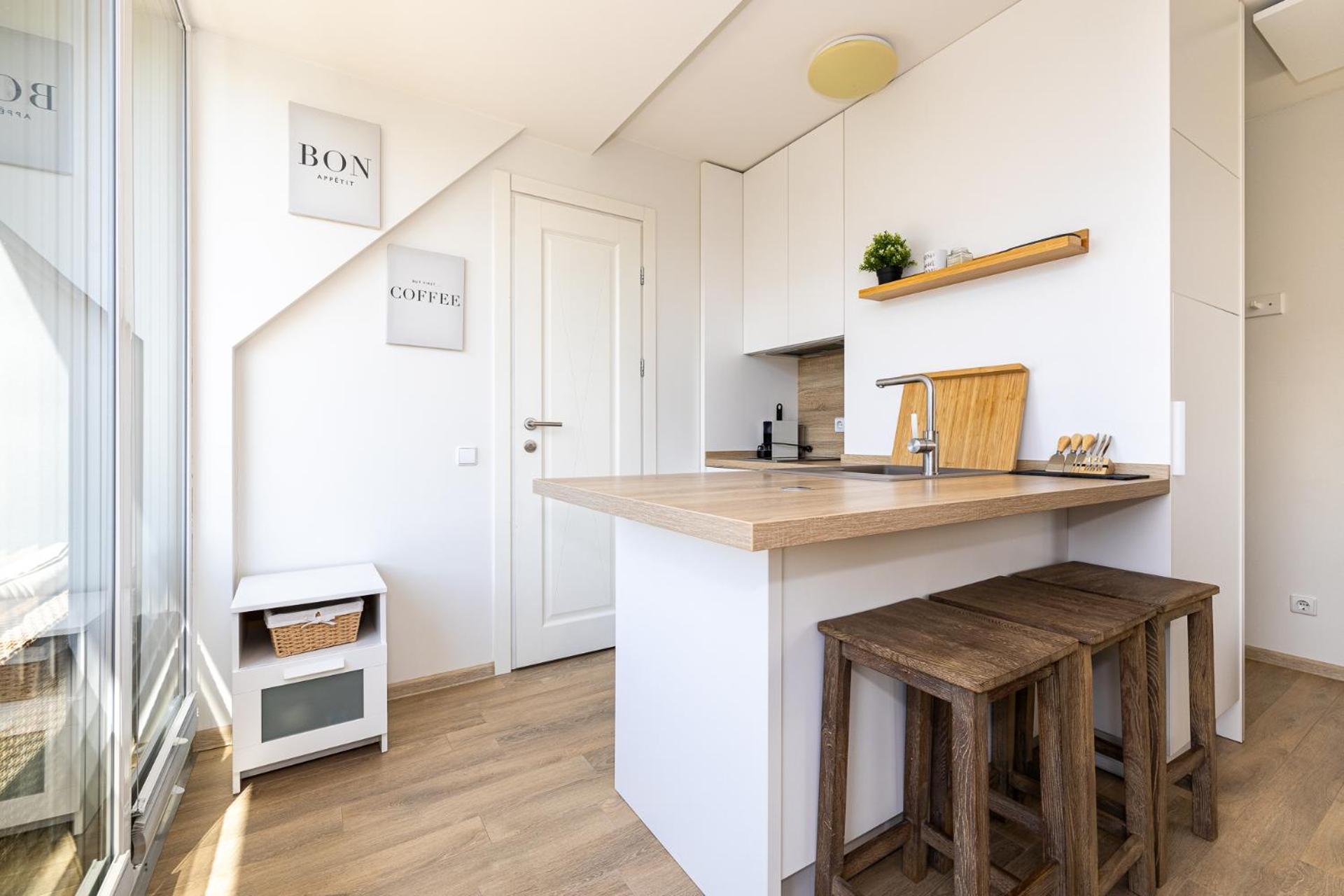 Green Shine Apartment, By Cohost Palanga Exterior photo